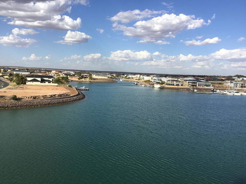 Wallaroo Marina Waterfront Luxe Apartment - Accommodation in Surfers Paradise 22