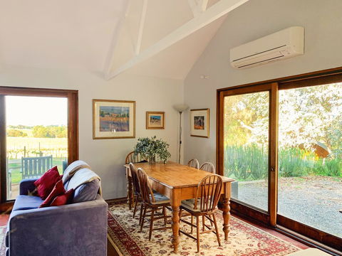 Lost In The Vines - Accommodation in Surfers Paradise 6