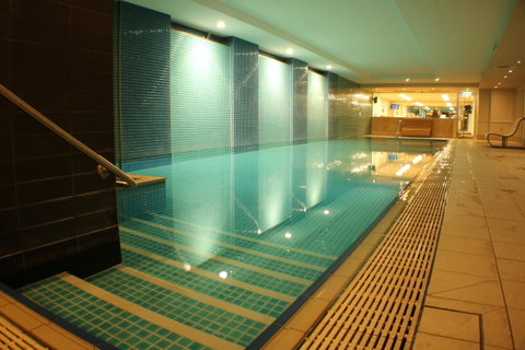 Beachside Luxury Apartments One & Two Bedroom In Beachfront Oaks Pier Building - Accommodation in Surfers Paradise 33