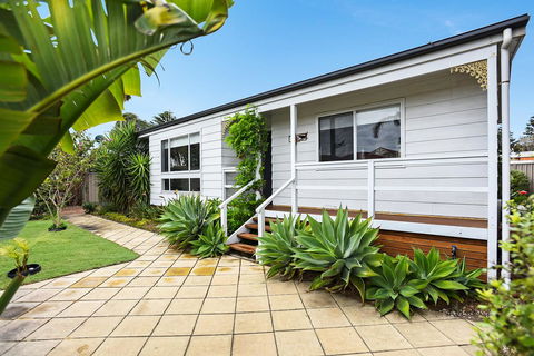 Ainslie Roberts Drive Retreat - Accommodation in Surfers Paradise 12