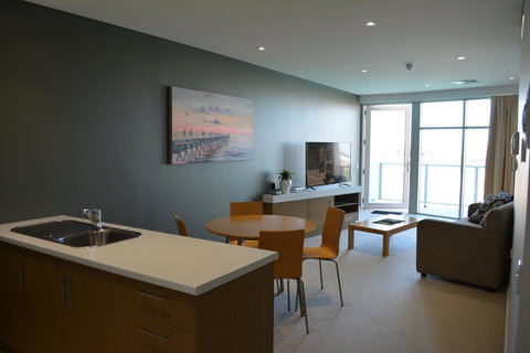 Wallaroo Marina Luxury Apartment - Accommodation in Surfers Paradise 13