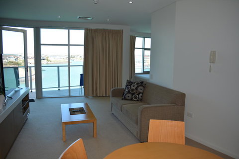 Wallaroo Marina Luxury Apartment - Accommodation in Surfers Paradise 26