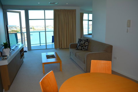 Wallaroo Marina Luxury Apartment - Accommodation in Surfers Paradise 5