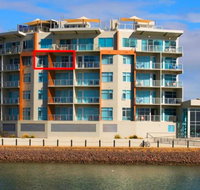 Wallaroo Marina Luxury Apartment - Accommodation in Surfers Paradise