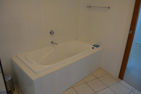 Wallaroo Marina Luxury Apartment - Accommodation in Surfers Paradise 24