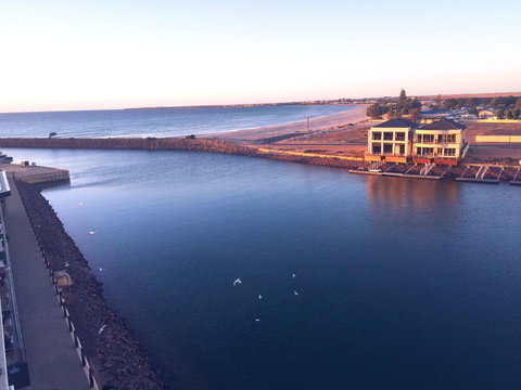 Wallaroo Marina Luxury Apartment - Accommodation in Surfers Paradise 25