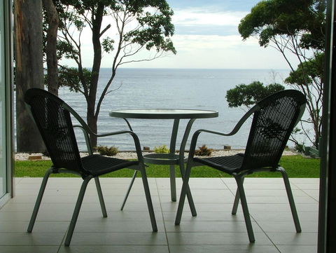 Mollymook Beach Waterfront - Accommodation in Surfers Paradise 0
