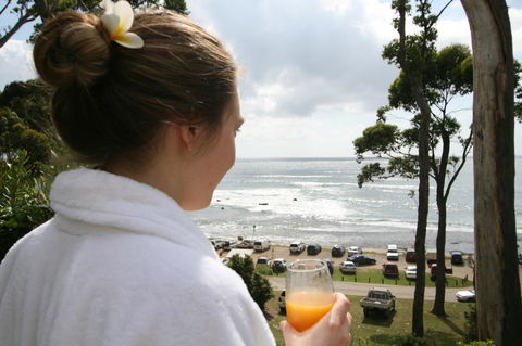 Mollymook Beach Waterfront - Accommodation in Surfers Paradise 23
