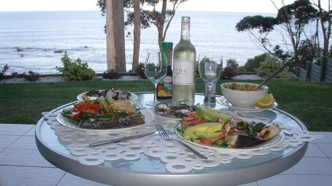 Mollymook Beach Waterfront - Accommodation in Surfers Paradise 3