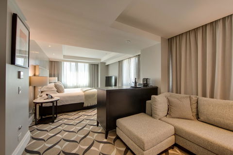 Mayfair Hotel - Accommodation in Surfers Paradise 5
