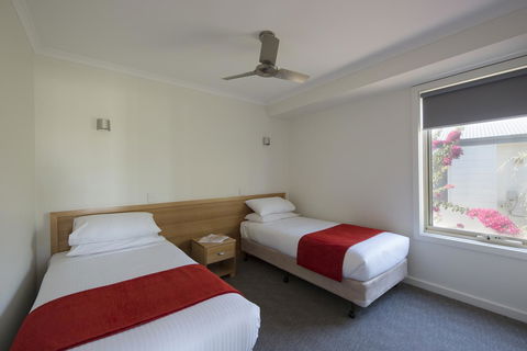 The Retreat West Beach Parks - Accommodation in Surfers Paradise 18