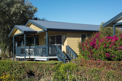 The Retreat West Beach Parks - Accommodation in Surfers Paradise 12