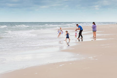 The Retreat West Beach Parks - Accommodation in Surfers Paradise 1