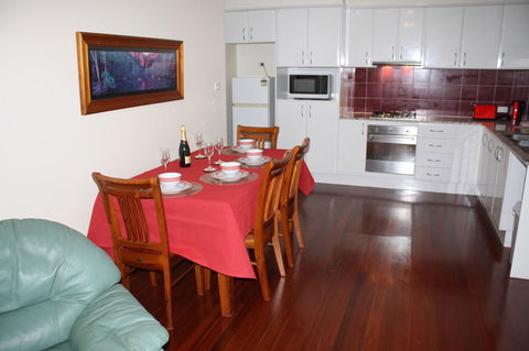 Serenity On Narrabeen Beach - 1Bdr Beachside Retreat - Accommodation in Surfers Paradise 8