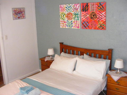 Trevalia Accommodation - Accommodation in Surfers Paradise 2