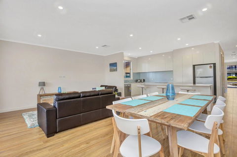 Eastern Breeze - Accommodation in Surfers Paradise 23