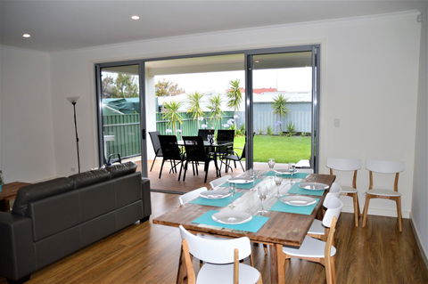 Eastern Breeze - Accommodation in Surfers Paradise 3