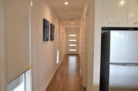 Eastern Breeze - Accommodation in Surfers Paradise 6