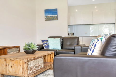 Eastern Breeze - Accommodation in Surfers Paradise 28