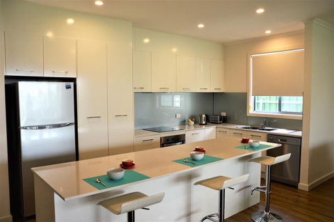 Eastern Breeze - Accommodation in Surfers Paradise 0