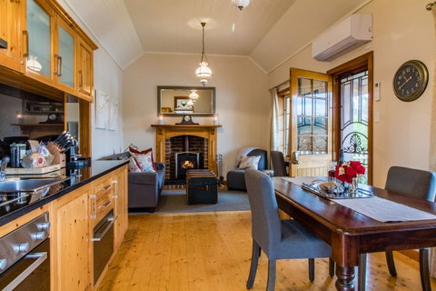 Stonewell Cottages And Vineyards - Accommodation in Surfers Paradise 41