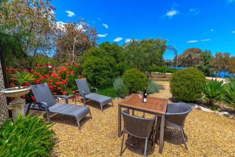 Stonewell Cottages And Vineyards - Accommodation in Surfers Paradise 9