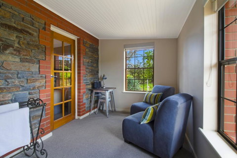 Stonewell Cottages And Vineyards - Accommodation in Surfers Paradise 28