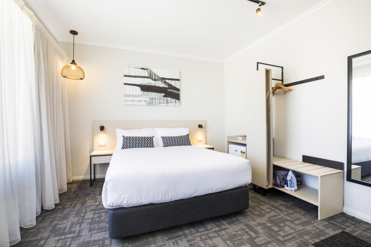 Woodville Gardens SA Accommodation in Surfers Paradise