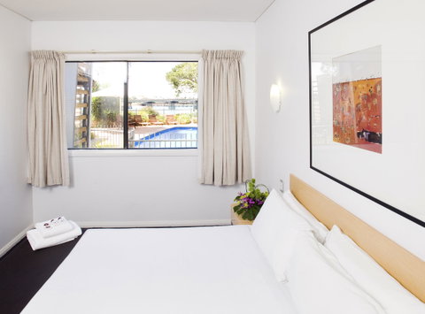 Majestic Oasis Apartments - Accommodation in Surfers Paradise 12