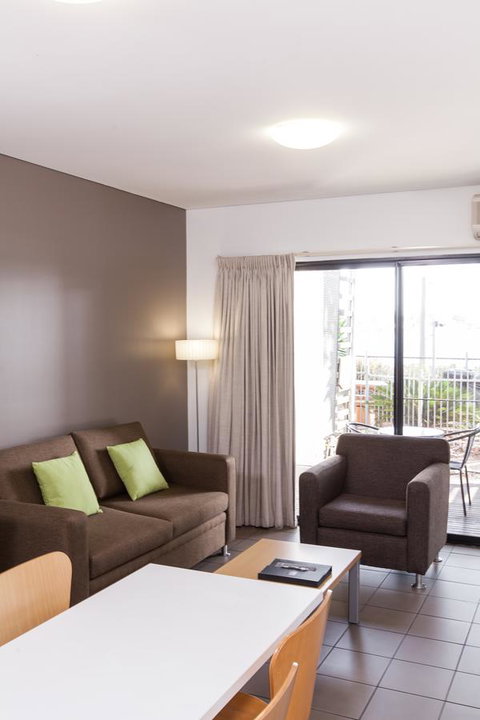 Majestic Oasis Apartments - Accommodation in Surfers Paradise 17