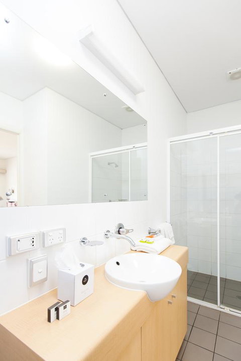Majestic Oasis Apartments - Accommodation in Surfers Paradise 25