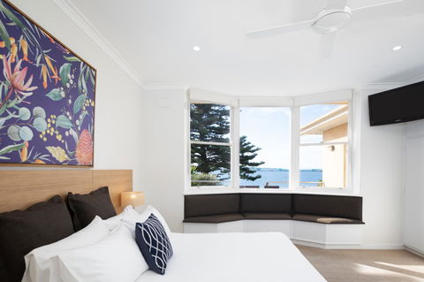 Bay 10 - Suites And Apartments - Accommodation in Surfers Paradise 3