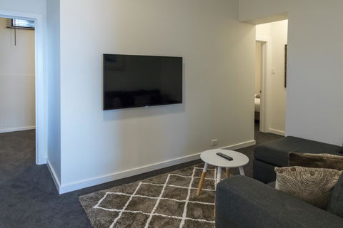 Bay 10 - Suites And Apartments - Accommodation in Surfers Paradise 9