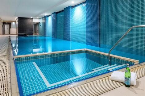 Luxury Beachside Accomodation - Accommodation in Surfers Paradise 11
