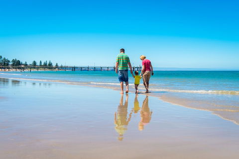 Luxury Beachside Accomodation - Accommodation in Surfers Paradise 18