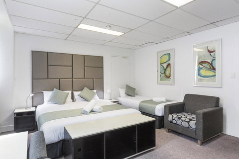 Cosmo On Bank - Accommodation in Surfers Paradise 1