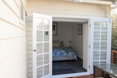 A Coonawarra Experience - Accommodation in Surfers Paradise 3