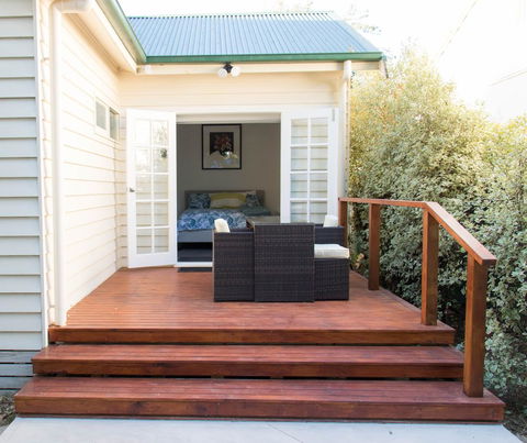 A Coonawarra Experience - Accommodation in Surfers Paradise 1