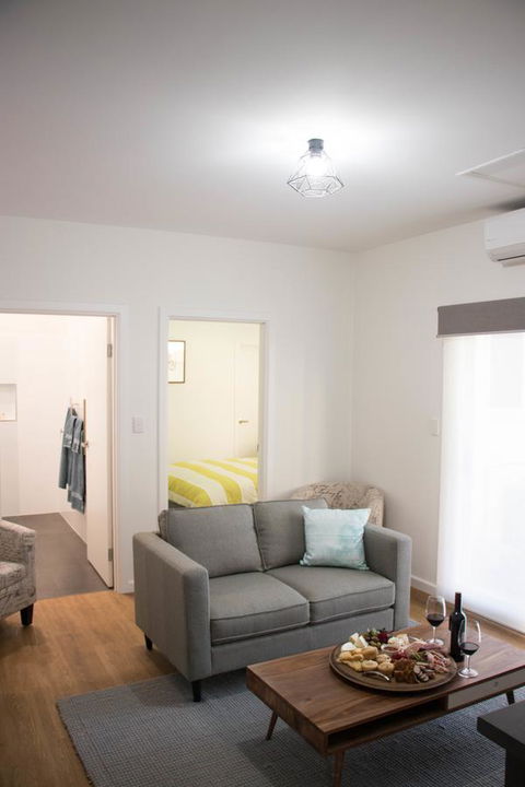 A Coonawarra Experience - Accommodation in Surfers Paradise 6