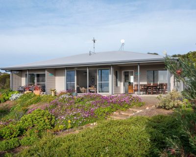 Emu Bay Holiday Homes - Accommodation in Surfers Paradise 40