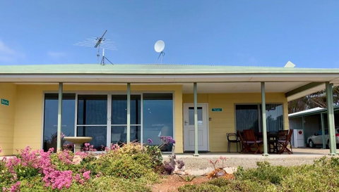 Emu Bay Holiday Homes - Accommodation in Surfers Paradise 25
