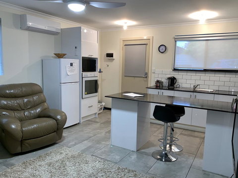 Inna Nutshell - Accommodation in Surfers Paradise 6