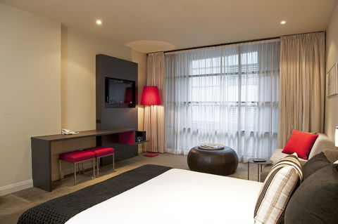 Mantra Hindmarsh Square - Accommodation in Surfers Paradise 1
