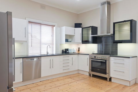 29 Jane - Accommodation in Surfers Paradise 8