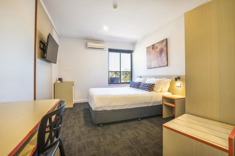 Nightcap At Rose & Crown Hotel - Accommodation in Surfers Paradise 0