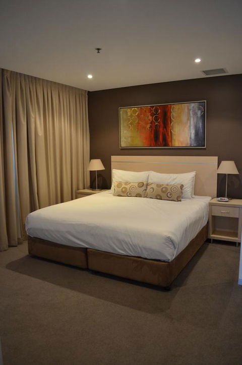 APTonNorthTCE - Accommodation in Surfers Paradise 1