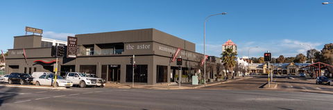 Astor Inn - Accommodation in Surfers Paradise 18