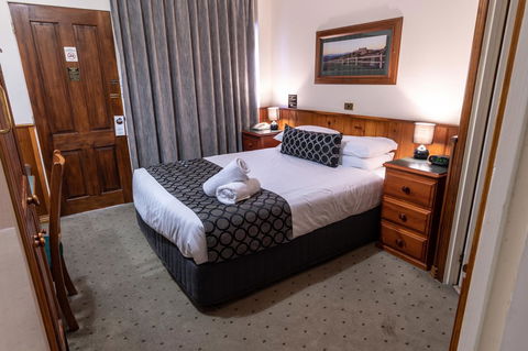 Astor Inn - Accommodation in Surfers Paradise 6