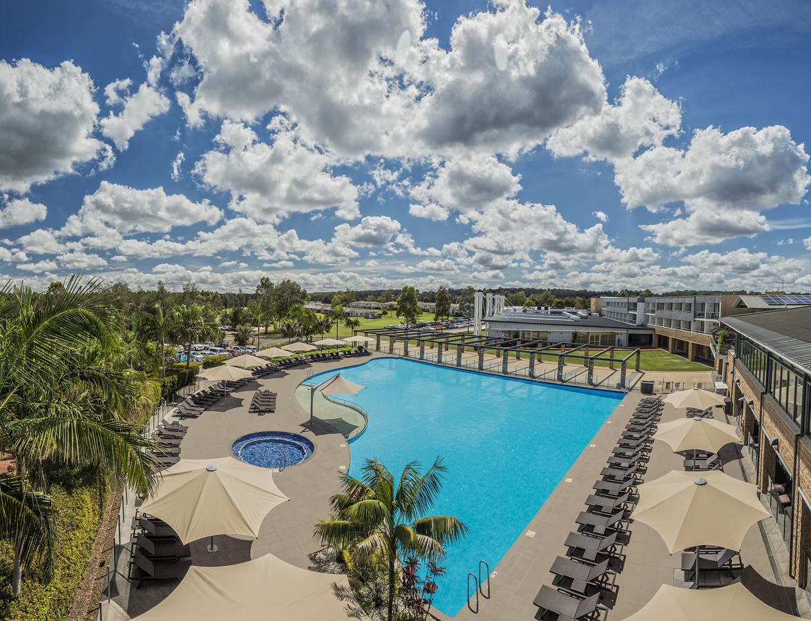 Paxton ACT Accommodation in Surfers Paradise