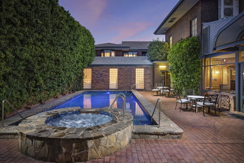 Adelaide Inn - Accommodation in Surfers Paradise 1